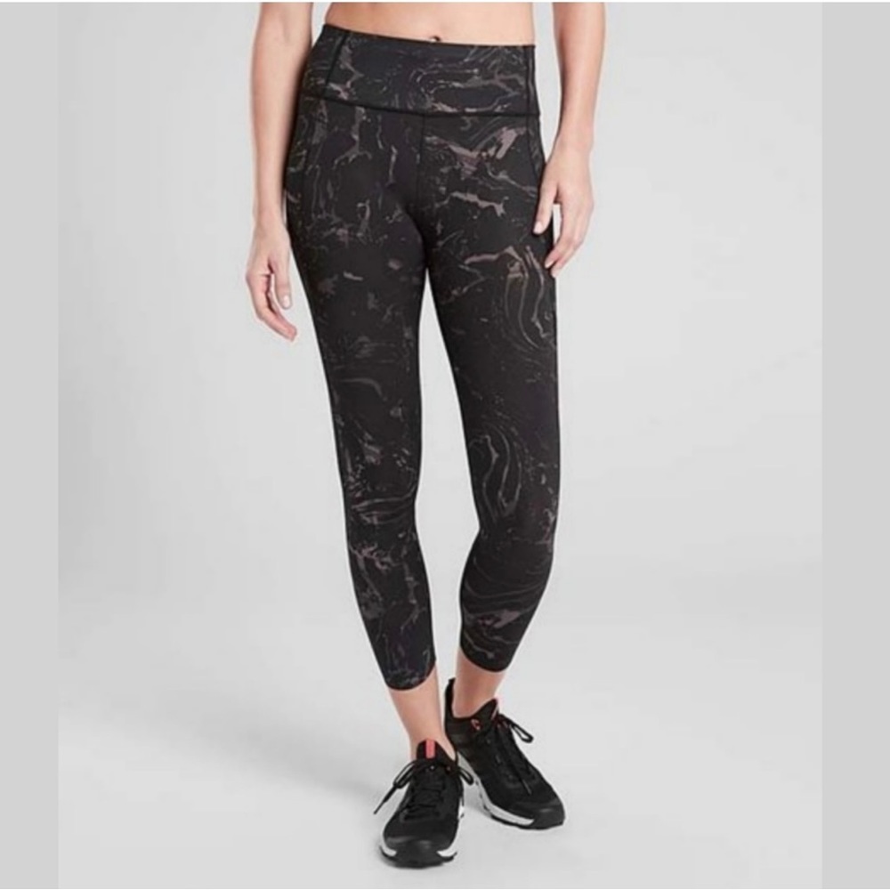 Athleta Velocity Stash Pocket 7/8 Marble Tight Leggings black high waisted S